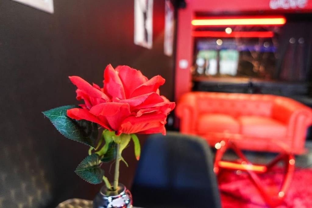 Love Room Passion Saint-Hilaire-de-Talmont ภายนอก รูปภาพ